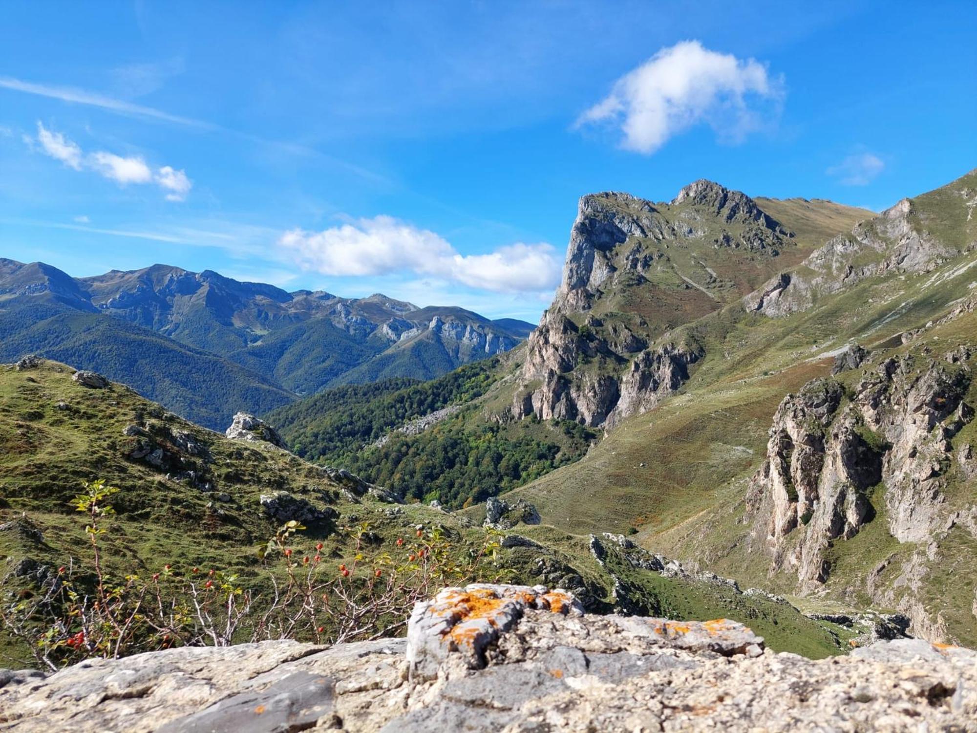 Hosteria Picos De Europa Potes Exterior foto