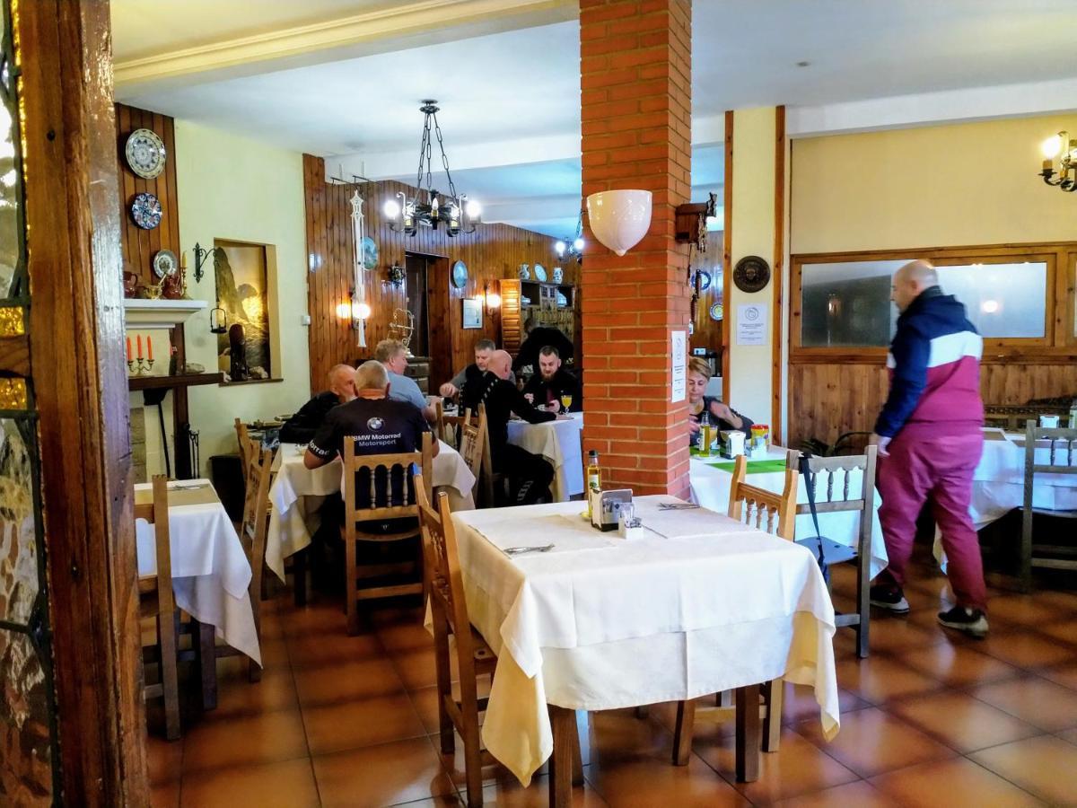 Hosteria Picos De Europa Potes Exterior foto